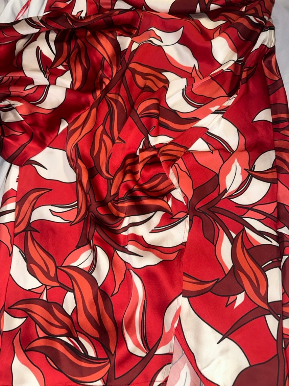2 piece halter and red  Leaf Print Satin midi skirt Sigrid Olsen
